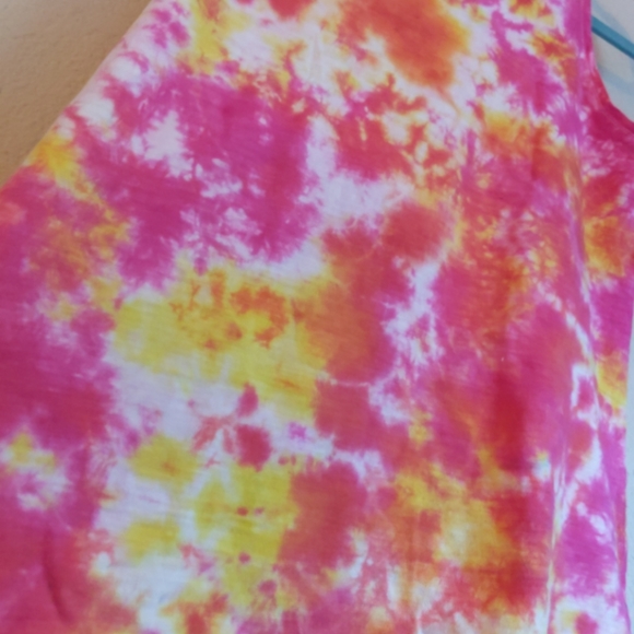 Tie-Dyed Tank Top - Picture 3 of 7